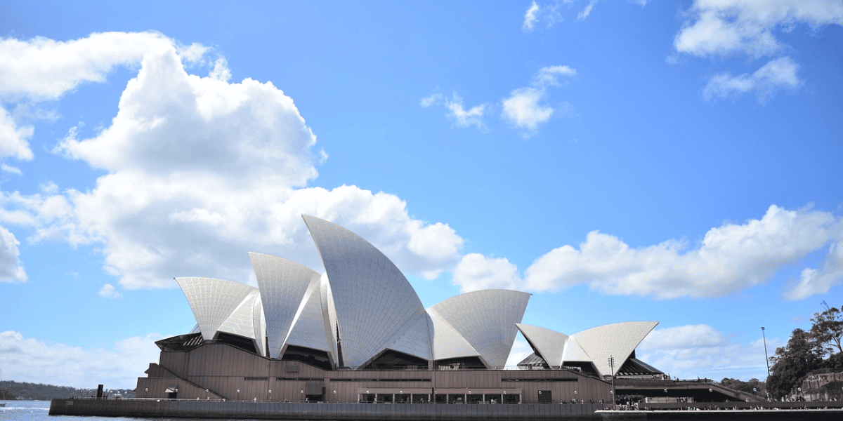 Travel Smart: Tips for a Budget-Friendly Adventure